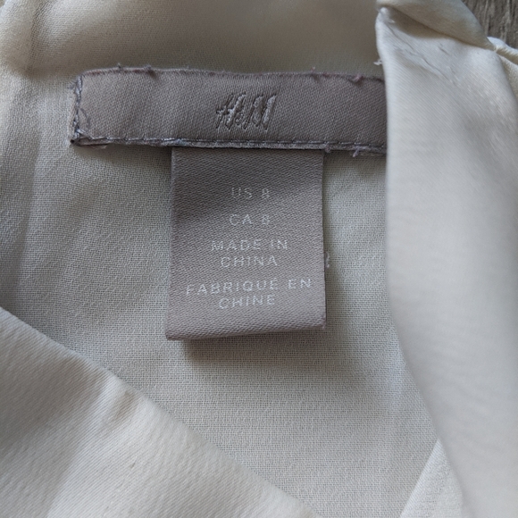 Cute formal top | Size 8 | H&M - Picture 4 of 5